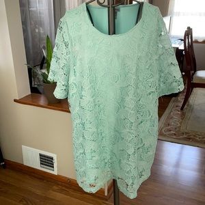 Cathrines sz 2 X cotton lace top
